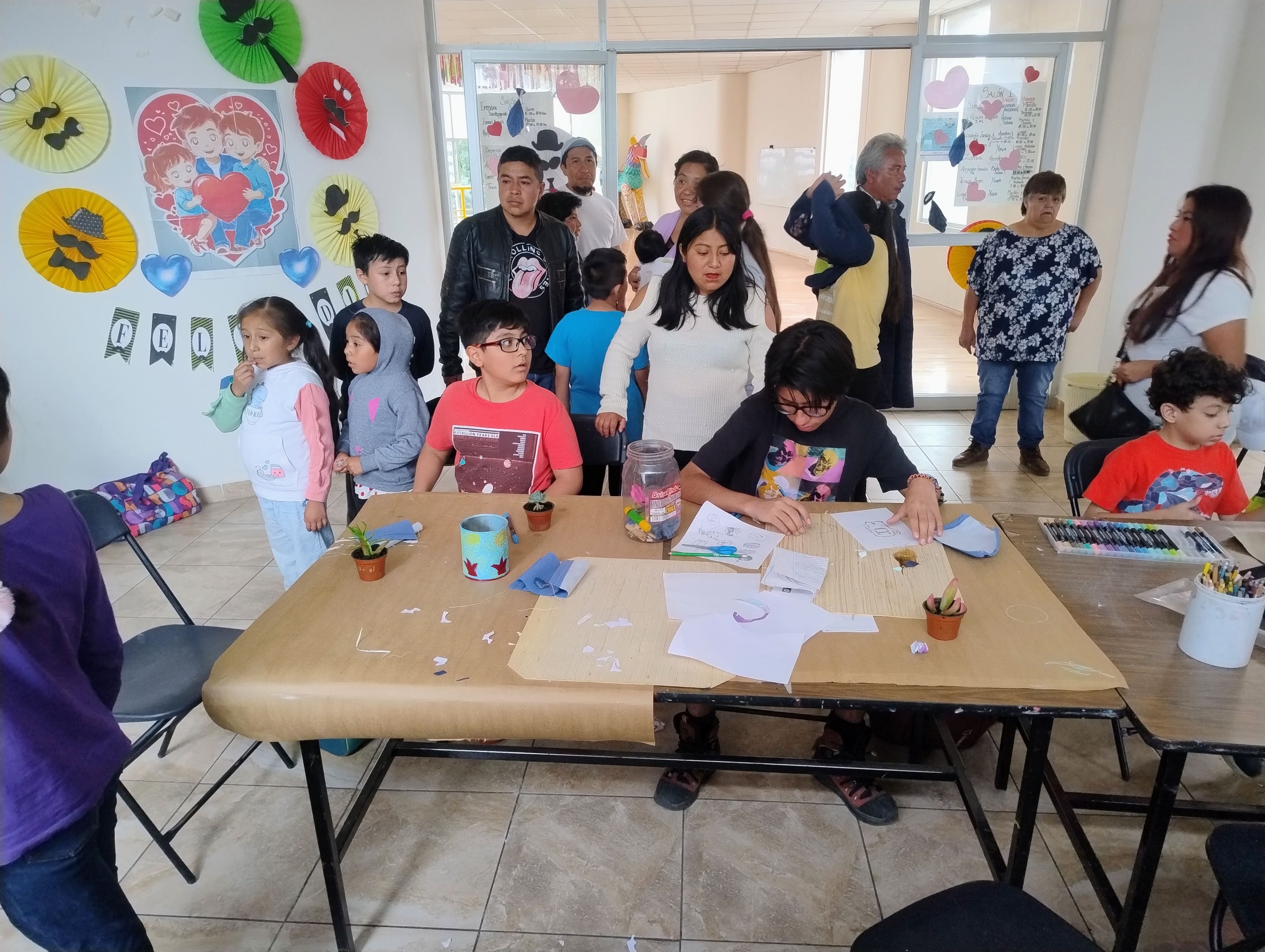 Actividad Cultural Comunitaria: Prisma de esporas